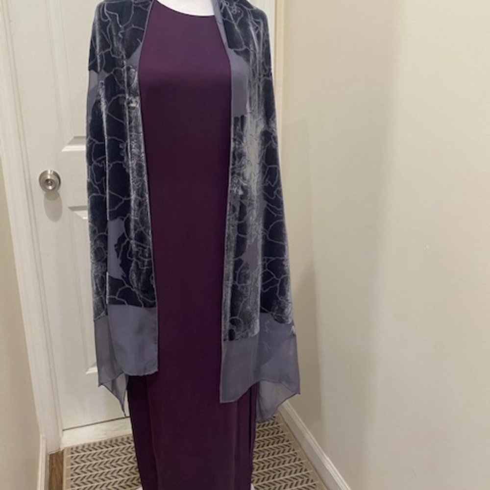 Velveteen floral wrap - Picture 5 of 11